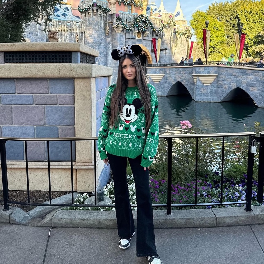 Forever 21 Green Holiday Sweater